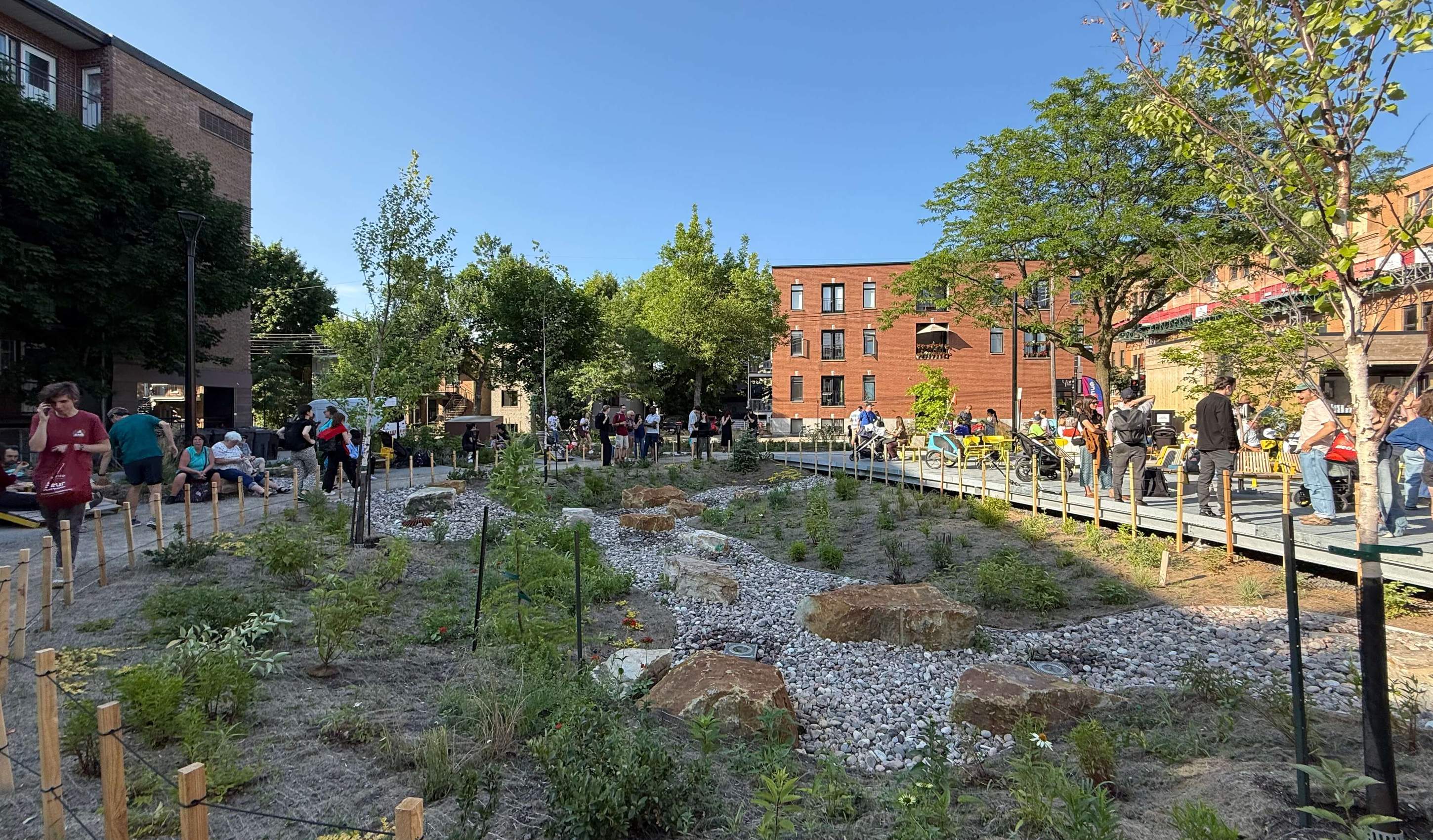  IGFaxiom - Projet - Place Boyer, une nouvelle place publique résiliente - image # 2